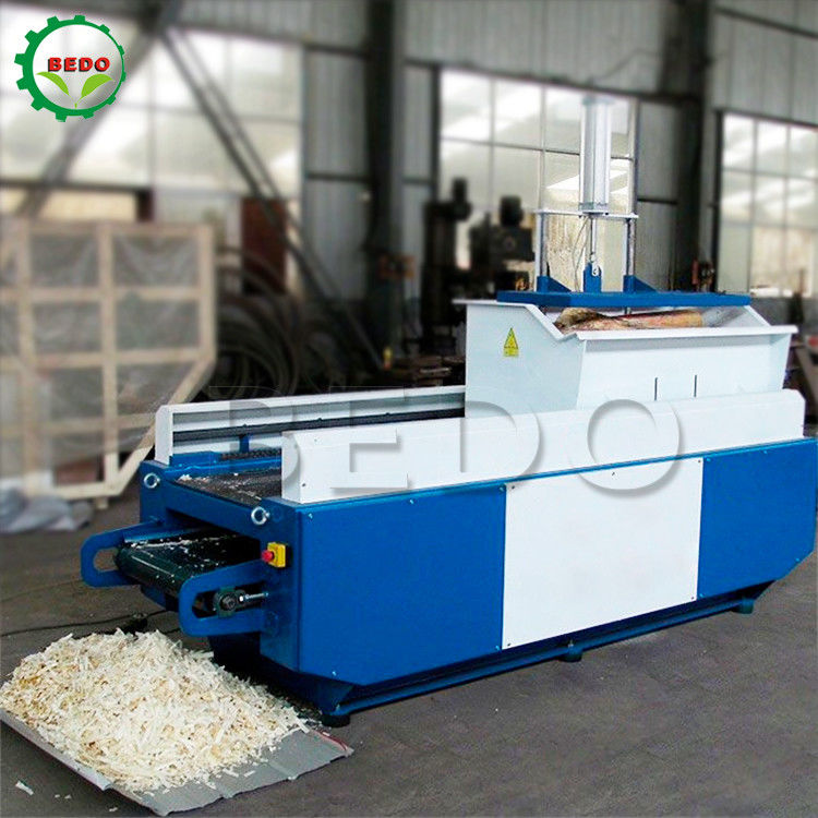 7.5kw Kohlenstoffstahl Holzspaltmaschine 3600rpm Legierstahlblatt 300kg/h Produktionsstätte