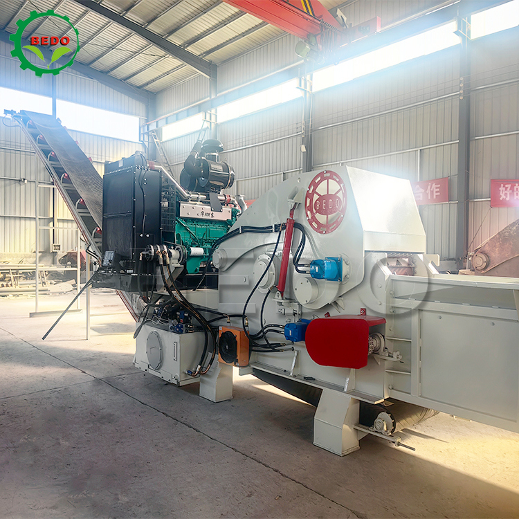 Futterförderer 235HP Hydraulischer Motor Holzspalter 700x400mm Einlasstrommel-Typ Industrie-Schredder