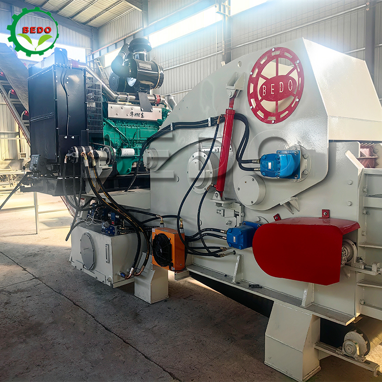 700x400mm Einlass automatische 2 Stück Klingen Holzsplittermaschine Trommel Typ Industrie-Schredder-Ausrüstung