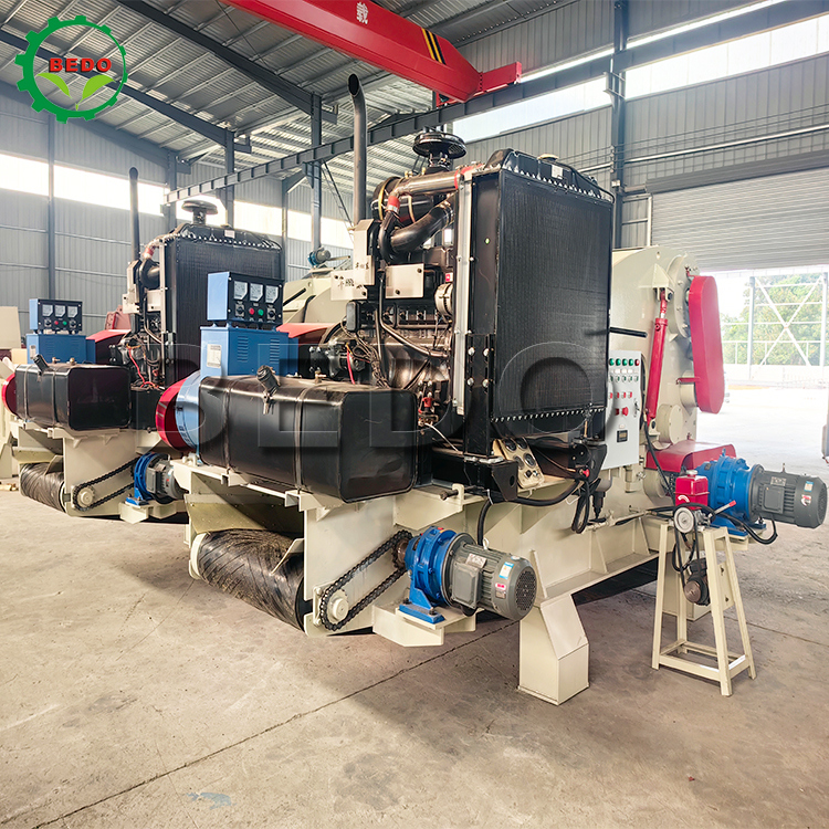 Dieselmotor 235HP Holzspalter Maschine Große Holzverarbeitung Schwerlastschredder