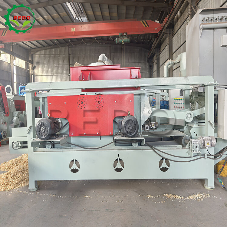 1-10 mm verstellbare Holzspaltmaschine 7,5 kW Hauptwelle 800 kg/h Produktionskapazität