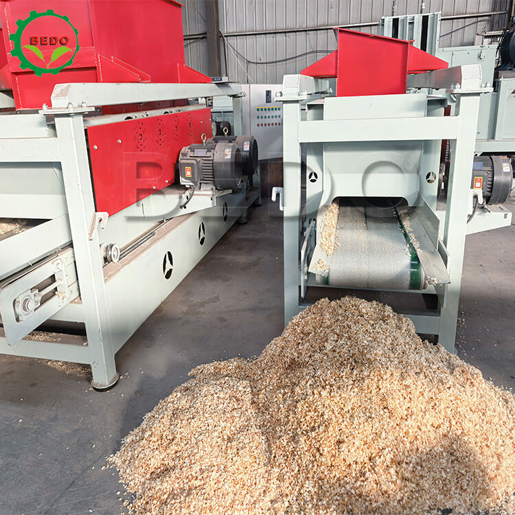Industrielle Holzspäne-Maschine mit 7,5 kW*4 Hauptwellenleistung für 1-2 mm Spänedicke und 3600 U/min Rotationsgeschwindigkeit