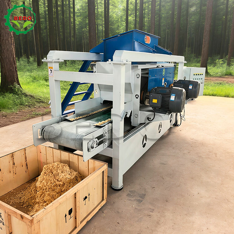 4kw Laufleistung Holzspindelmaschine mit 400-500 kg/h Kapazität und Stahlrahmen für die dauerhafte Holzverarbeitung