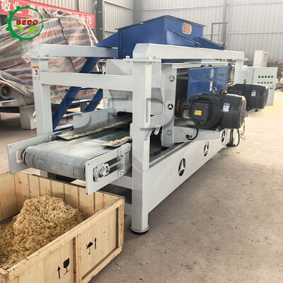 Dauerhafte 125 mm Walzlegierung Stahlblatt Holzspindelmaschine Tierbettenproduktionsanlage